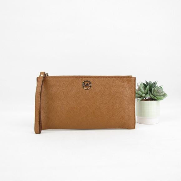 Michael Kors Fulton Leather Large Zip Clutch - Picture 3 of 9